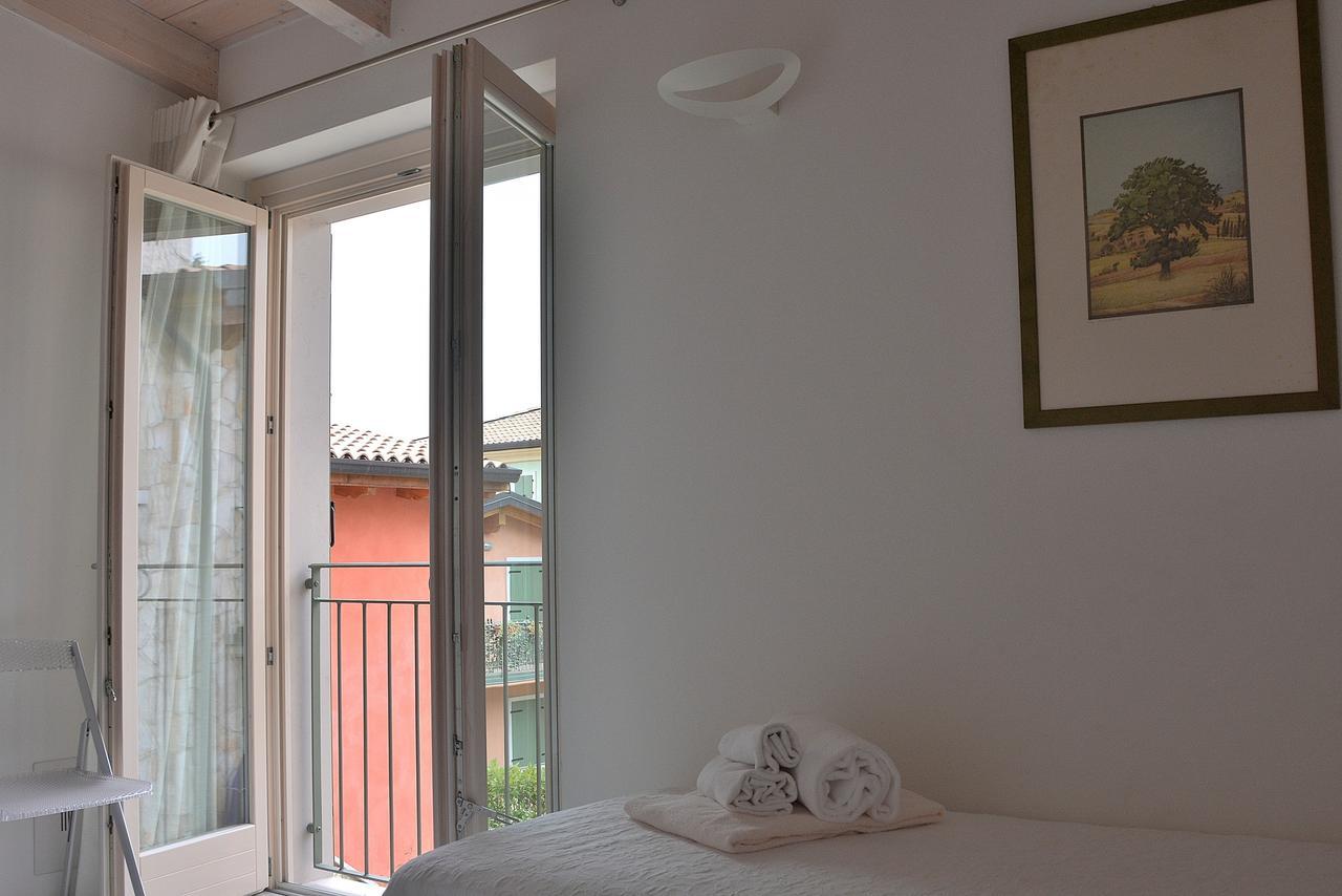 Residenza Alle Torri With Pool Torri Del Benaco Exterior foto